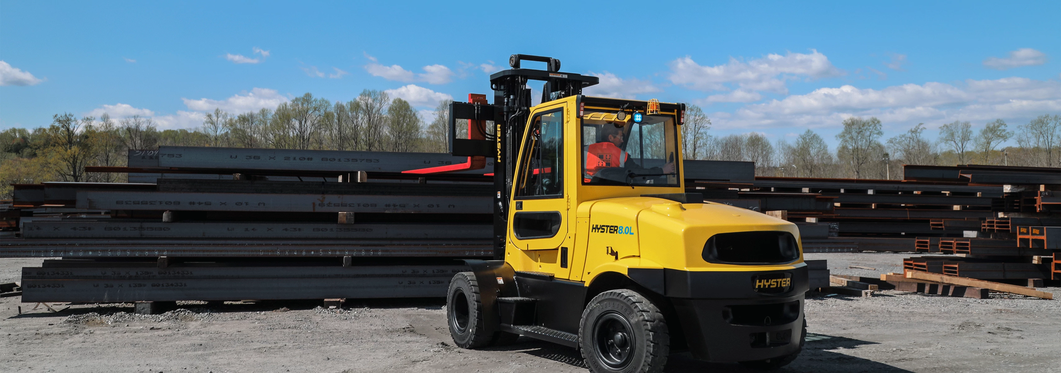 Hyster lift truck in a steelyard.