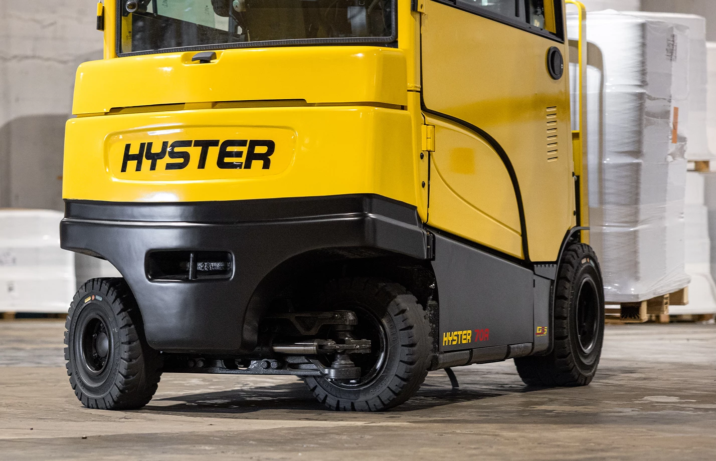 Hyster A-Series with Dynamic Stability System (DSS) in active turn. 